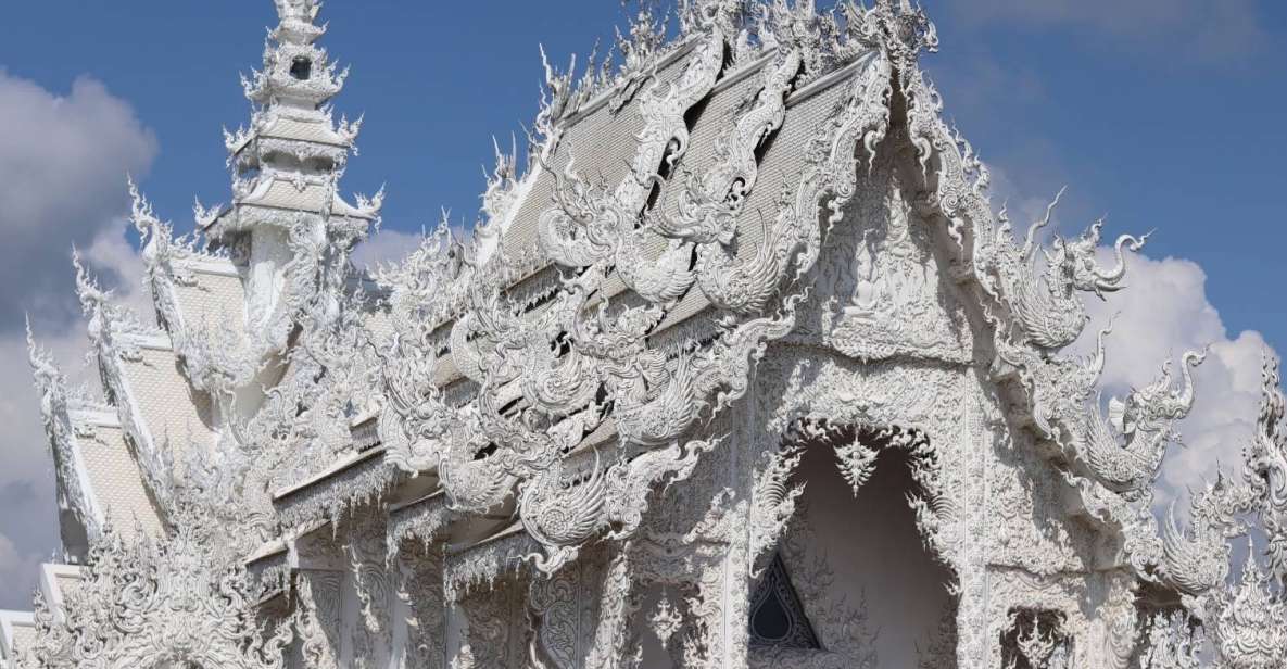 Chiang Rai White Temple, Blue Temple, Sang Kaew Phothiyan, and Lalitta Cafe - Wat Saeng Kaeo Phothiyan