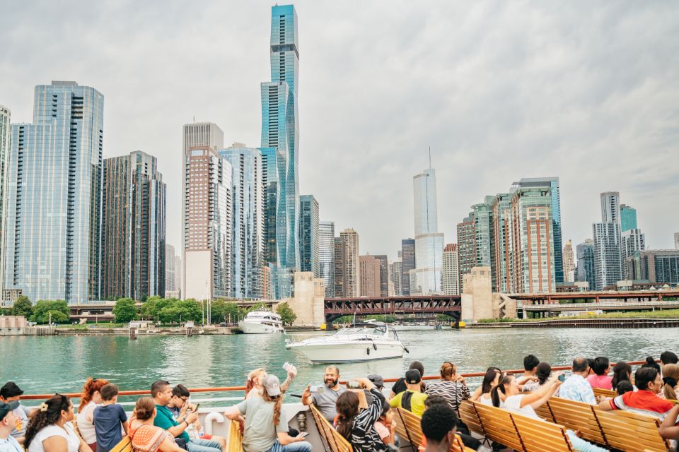 Chicago: Architecture River Cruise Skip-the-Ticket Line - Narration and Commentary