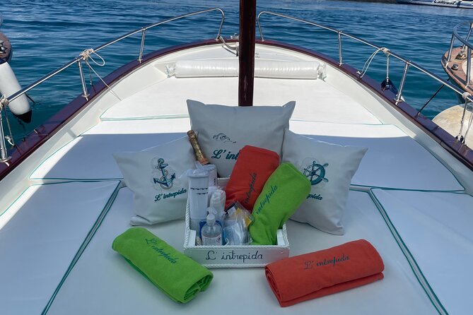 Complete Private Guided Three-Hour Tour on the Capri Coast - Group Size and Participation