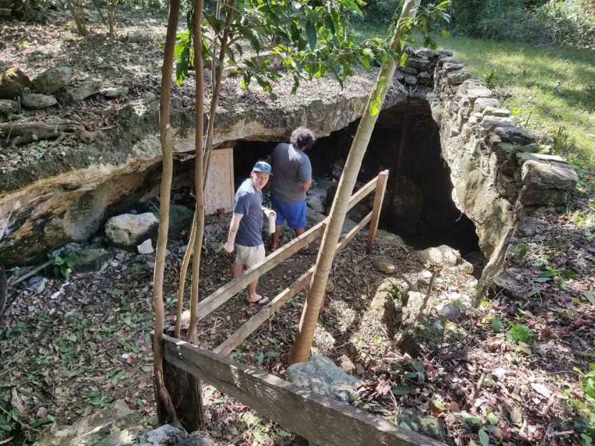 Cozumel: Private Caves and Ruins Tour With Mexican Lunch - Indulging in Mexican Flavors