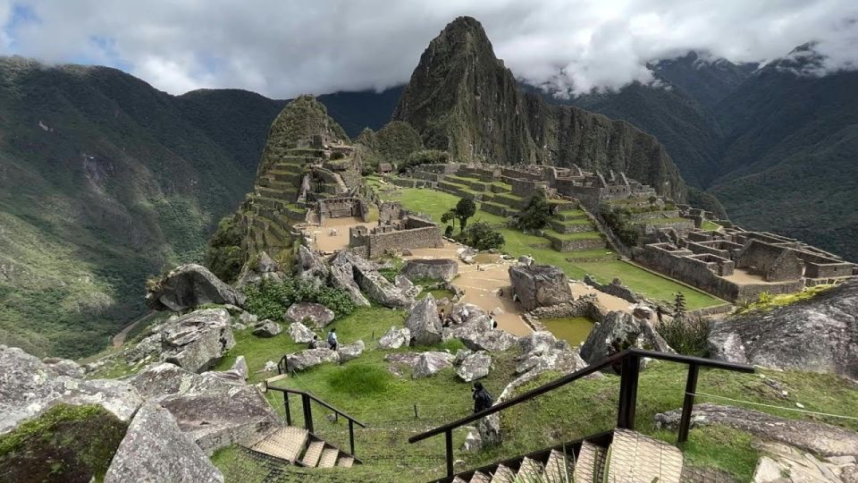 Cusco: Machu Picchu Fantastic 7 Days 6 Nights |Private Tour| - Day 5: Rainbow Mountain Hike