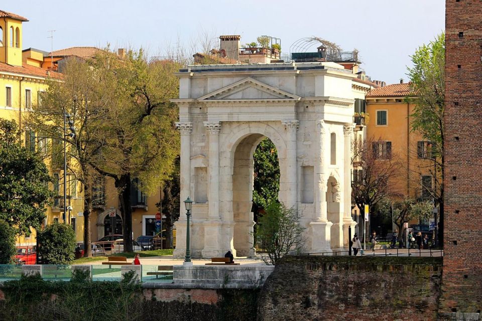 Exploration of Verona + Arena: Walking Tour - Explore Veronas Landmarks