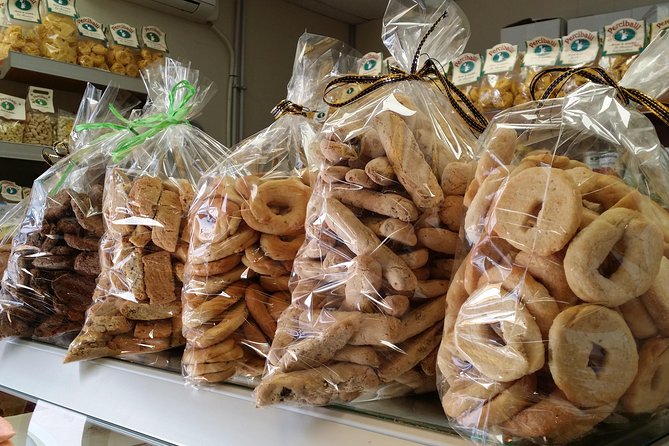 Food Tasty Walking Tour in Civitavecchia - Tour Group Size