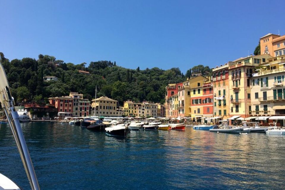 From Levanto: Cinque Terre and Porto Venere Day Tour - Explore Vernazza