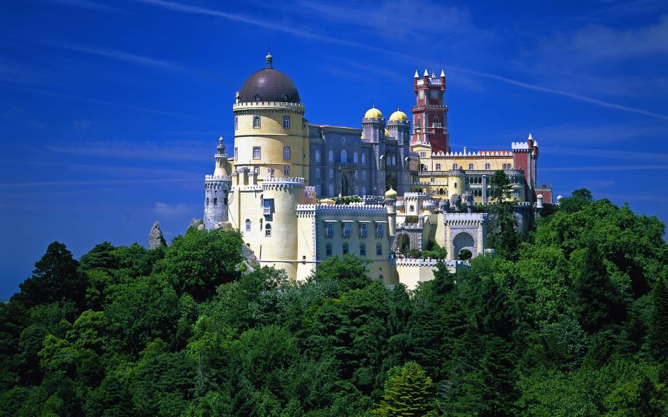 From Lisbon: Sintra and Cascais Deluxe Full-day Private Tour - Local Guide Experience