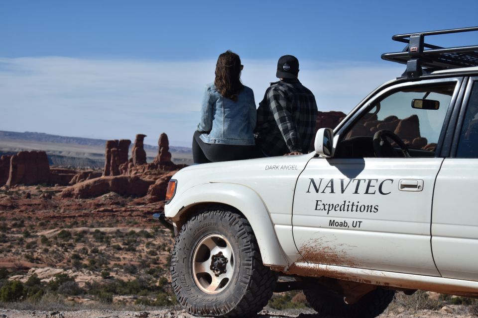 From Moab: Half-Day Arches National Park 4x4 Driving Tour - Learning About Geology and Dinosaurs