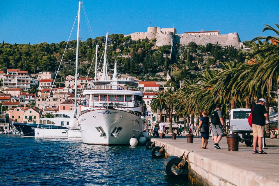 From Omis: Blue Cave & 5 Island Speedboat Tour - Exploring Vis Island