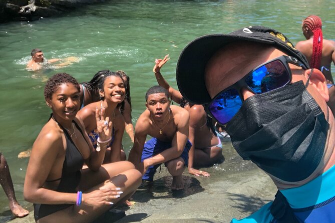 Full-Day El Yunque Rainforest and Luquillo Beach Tour - Relaxation at Luquillo Beach