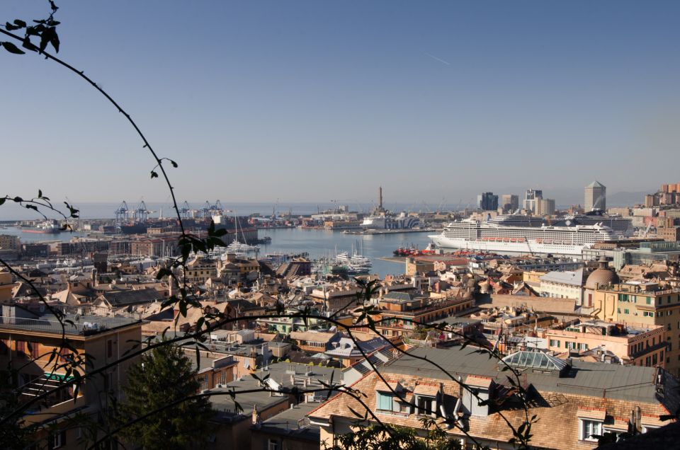 Genoa: Group Walking Photography Tour With Genoese Snack - Booking and Cancellation