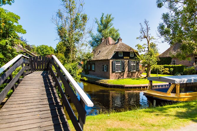 Giethoorn and Afsluitdijk Day Trip From Amsterdam With Boat Trip - Engineering Feat and Flood Protection