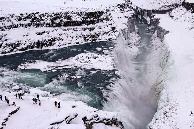 Golden Circle Day Tour in Mini Bus From Reykjavik With Fridheimar Tomato Farm - Group Size and Tour Duration