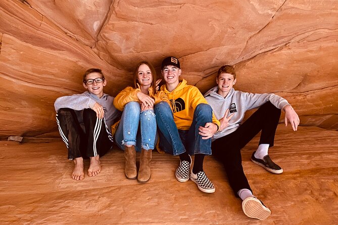 Guided Hike Through Peek-A-Boo Slot Canyon (Small Group) - Overall Rating and Reviews Summary