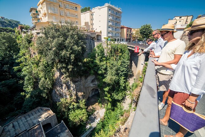 Guided Walking Tour of Sorrento & Street Food Experience - Meeting and Pickup Details