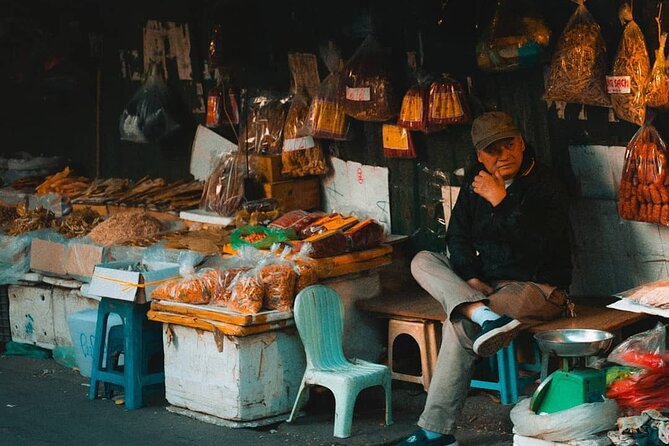 Hanoi Walking Foodie Tour by Night - Booking and Cancellation
