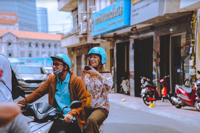 Ho Chi Minh City Motorbike Tour With Student - Flower Market Experience