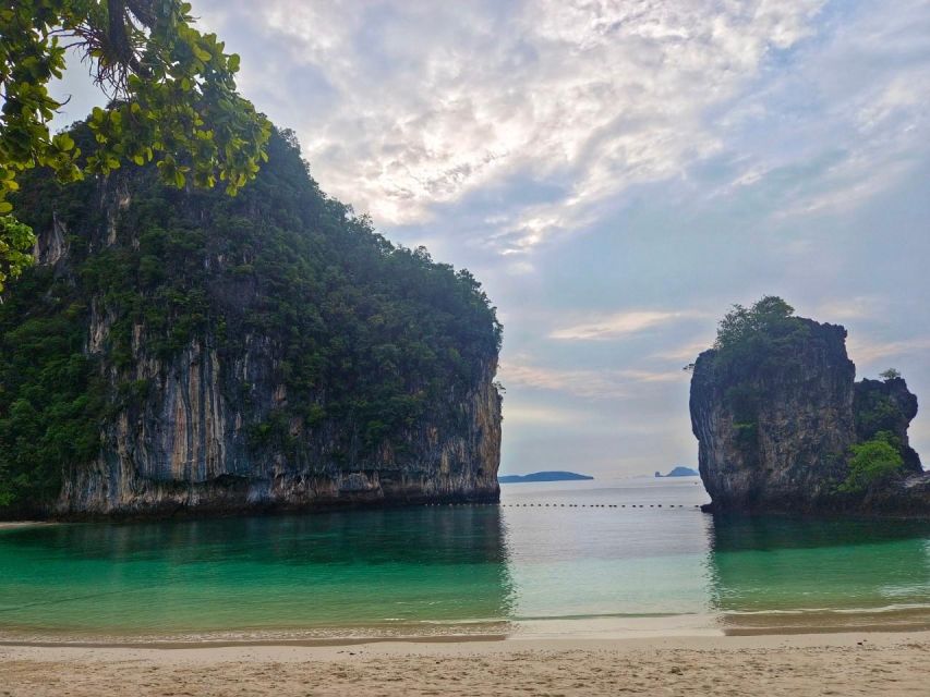 Hong Island Sunset by Speed Boat From Phuket - Frequently Asked Questions