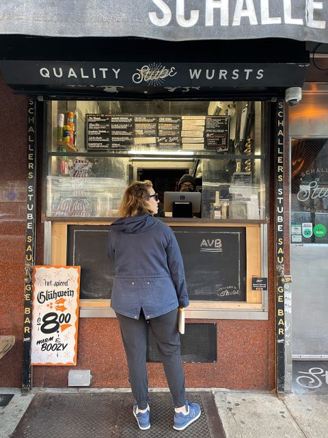 Hot Dogs Food Tour in New York - Accessibility