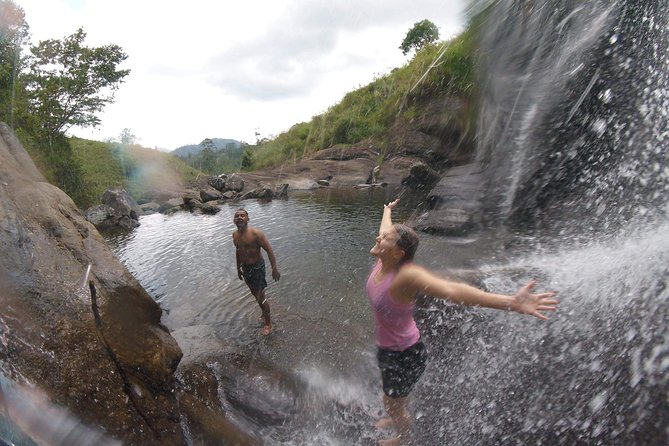 Kandy Waterfalls Day Tour - Getting to the Waterfalls