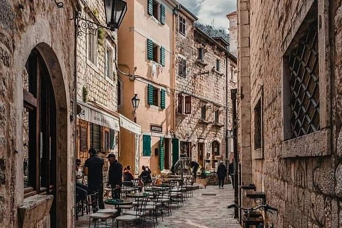 Kotor Old Town Small-Group Walking Tour - Personalized and Accessible Experience