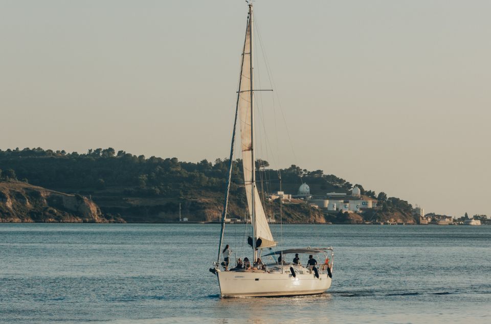 Lisbon: Boat Tour - the Most Comfortable Sailboat - Accessibility and Attire