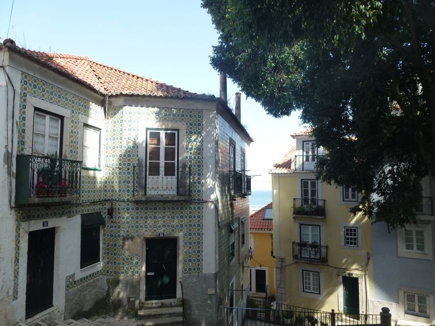 Lisbon: Scenic Sightseeing Private Tour by Minivan - Testimonials