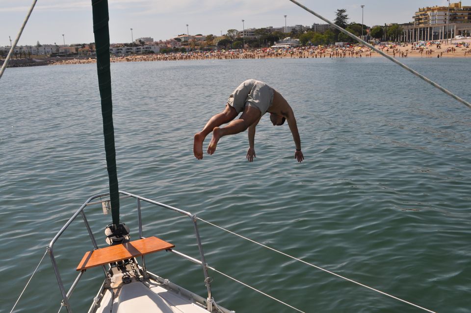 Lisbon: Sunset Cruise on the Tagus River With Welcome Drink - Important Details