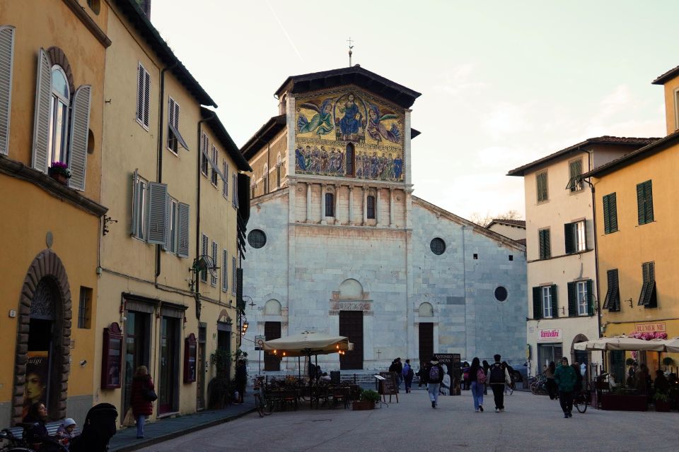 Lucca: 3-Hour Private Tour of the City Center and San Martino - Included in the Tour