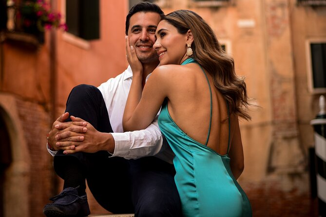 Luxurious Photoshoot in Venice - Meeting Point and Return