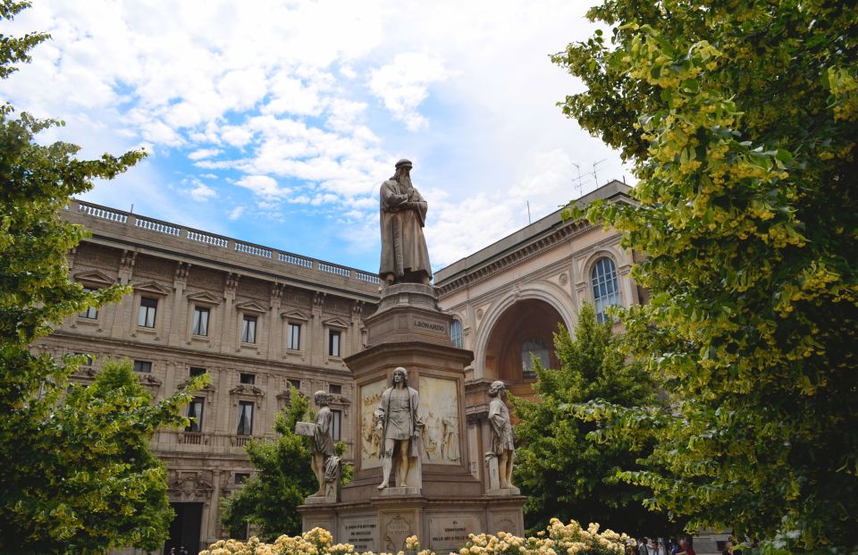 Milan: Skip-The-Line Pinacoteca Di Brera Private Guided Tour - Optional Visit to Sforza Castle