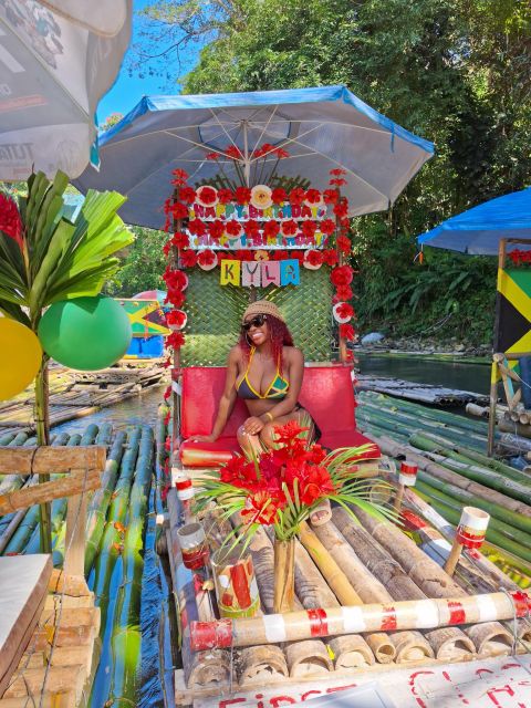 Montego Bay: Bamboo Rafting With Limestone Massage & Shoping - Souvenir Shopping in Montego Bay