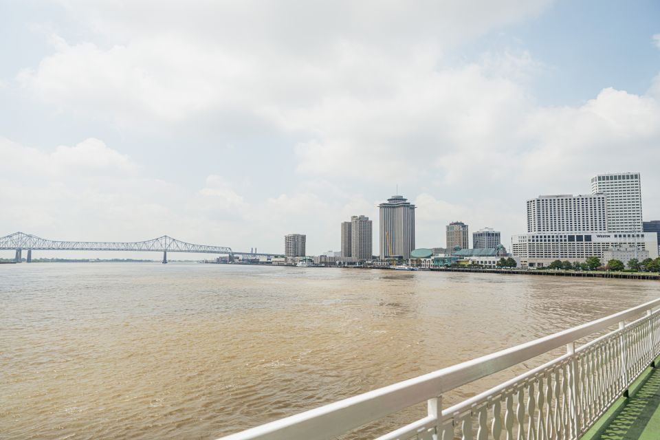 New Orleans: Steamboat Natchez Jazz Cruise - Exploring the Steam Engine Room