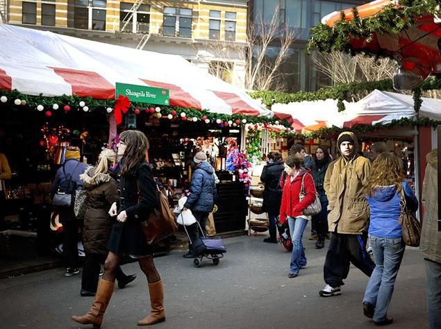 New York City: Christmas Markets and Lights Walking Tour - Frequently Asked Questions