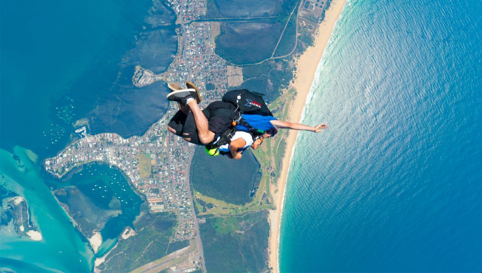 Newcastle: Tandem Beach Skydive With Optional Transfers - Customer Reviews