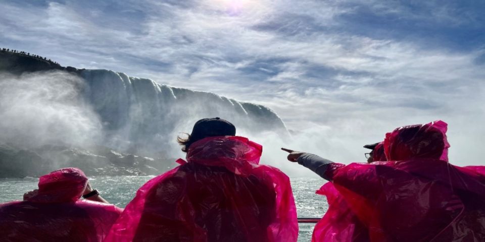 Niagara Falls: Walking Tour, Journey Behind Falls, & Cruise - Total Walking Distance