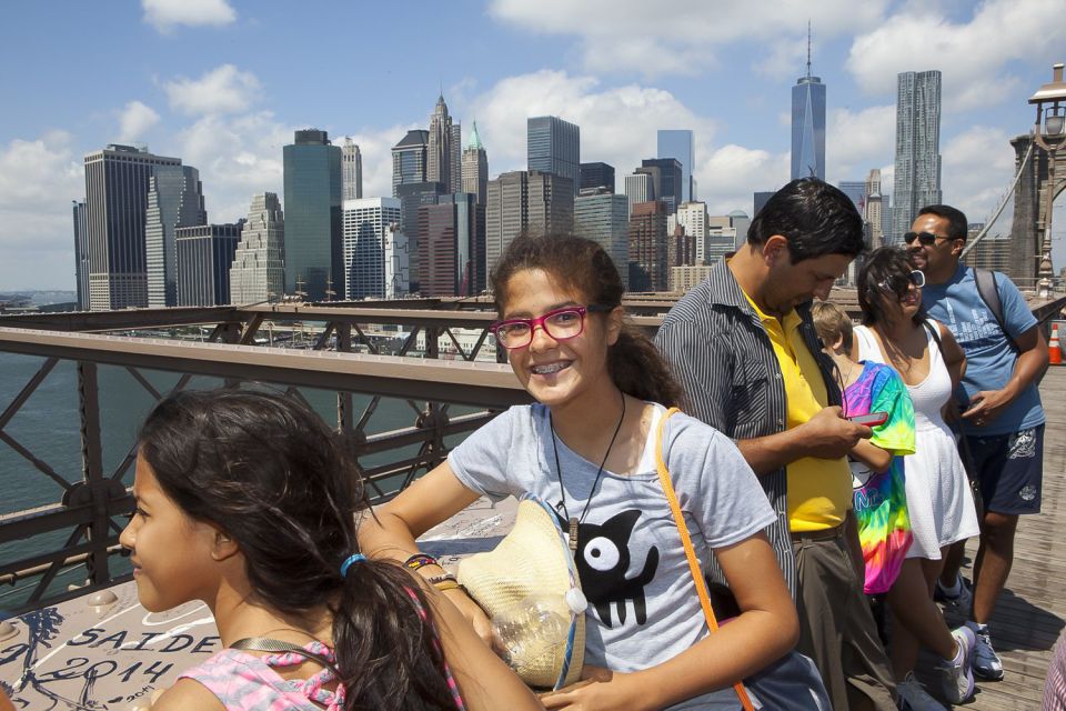 NYC: Brooklyn Bridge and Dumbo District Walking Tour - Comfortable Walking Shoes Recommended