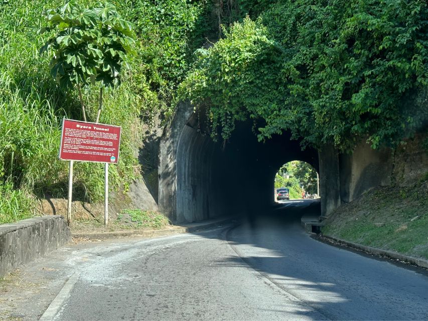 Owia Salt Pond and Black Point Tunnel Tour - Photography and Swimwear