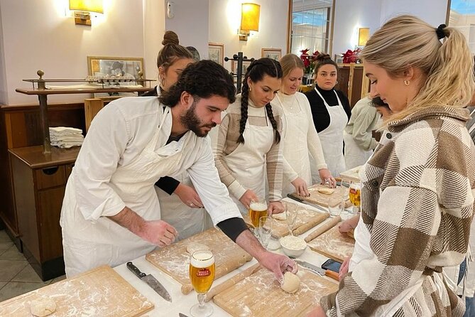 Pasta and Tiramisu Cooking Class in Rome, Piazza Navona - Review Highlights and Ratings