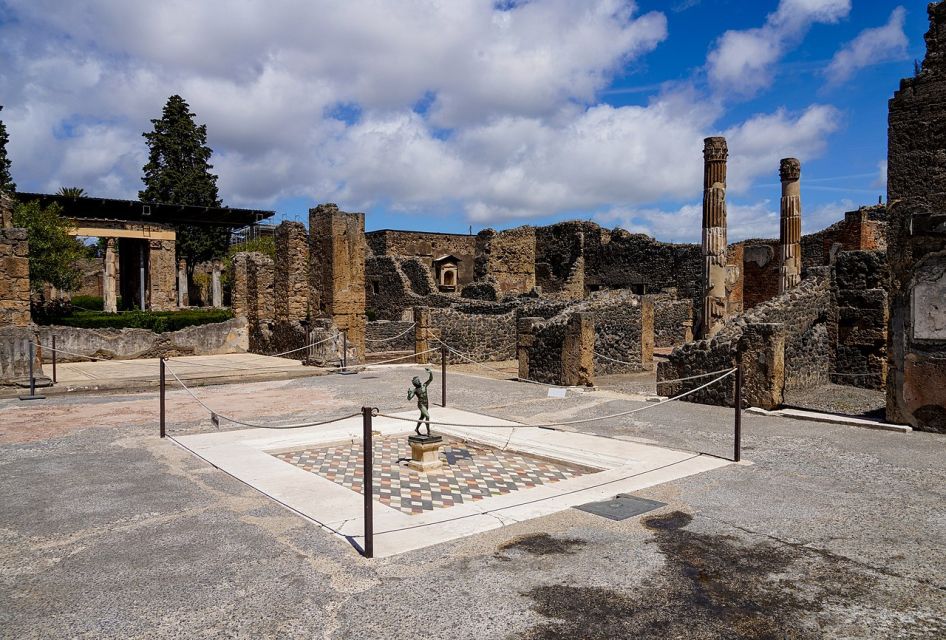 Pompei: Private Tour of Pompeii With Lunch & Wine Tasting - Frequently Asked Questions