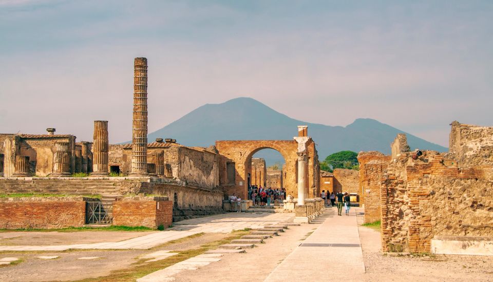 Pompeii All-Inclusive: Explore New and Old City With a Guide - Prepaid Tickets and Discounts