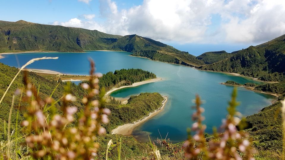 Ponta Delgada: Sete Cidades & Lagoa Do Fogo Tour - Frequently Asked Questions