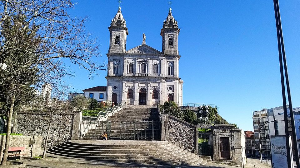 Porto Private Morning Tour, See the Most Iconic Attractions - Exploring São Bento Station