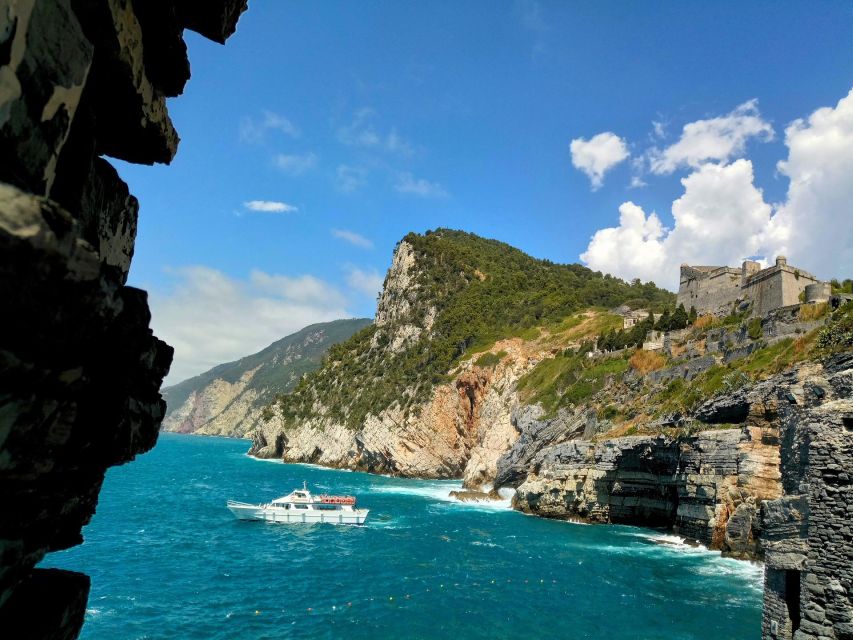 Portovenere & Lerici Tour by Van From Lucca, Pisa, La Spezia - Group Size Limitation