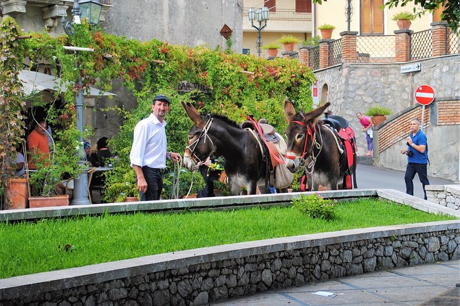Private and Guided Godfather Tour With Traditional Lunch - Traditional Lunch in Trattoria