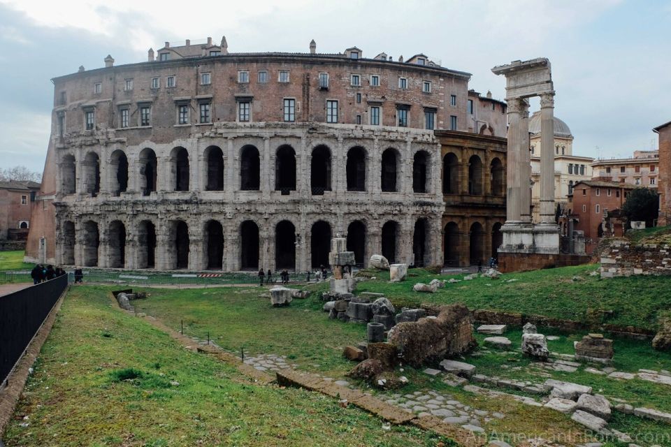 Private Walking City Tour With Drinks on the Way - Circus Maximus