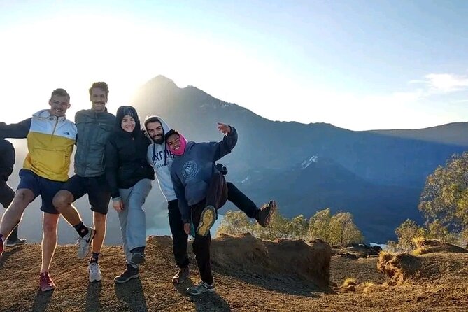 Rinjani Trekking Three Days Two Night Summit Lake - Group Size and Capacity