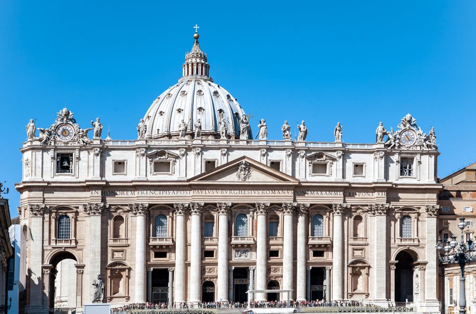 Rome: Vatican, Sistine Chapel and St. Peters Basilica Tour - Raphael Rooms and Artworks