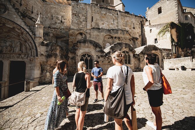 Saint-Emilion Small Group Day Tour With Wine Tastings & Lunch - Minimum Number of Travelers