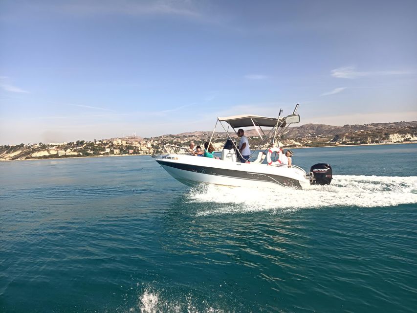 San Leone: Private Boat Tour to the Scala Dei Turchi & Drink - Thrilling and Exclusive Experience