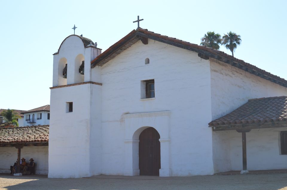 Santa Barbara: Scavenger Hunt Walking Tour - Frequently Asked Questions