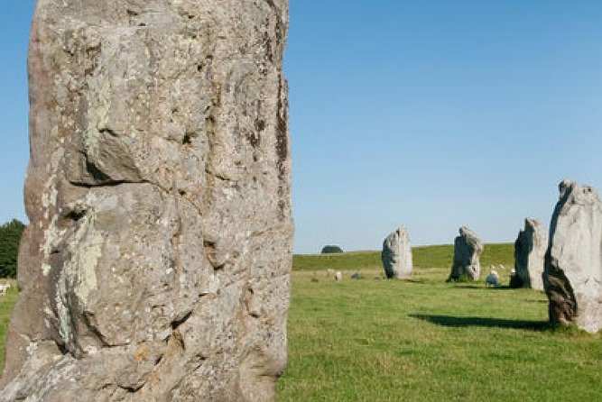 Small-Group Day Trip to Bath, Lacock and Stonehenge From London - Group Size and Accessibility